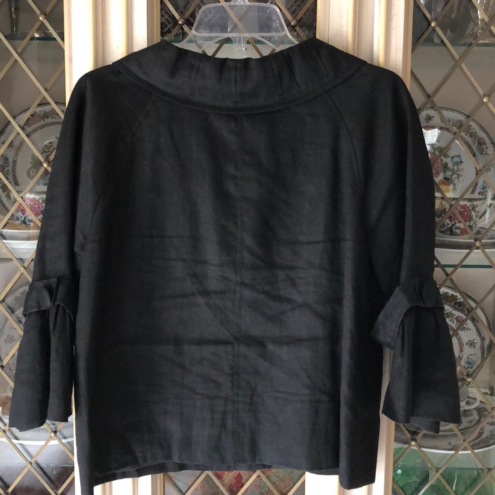Black jacket - Picture 2 of 3